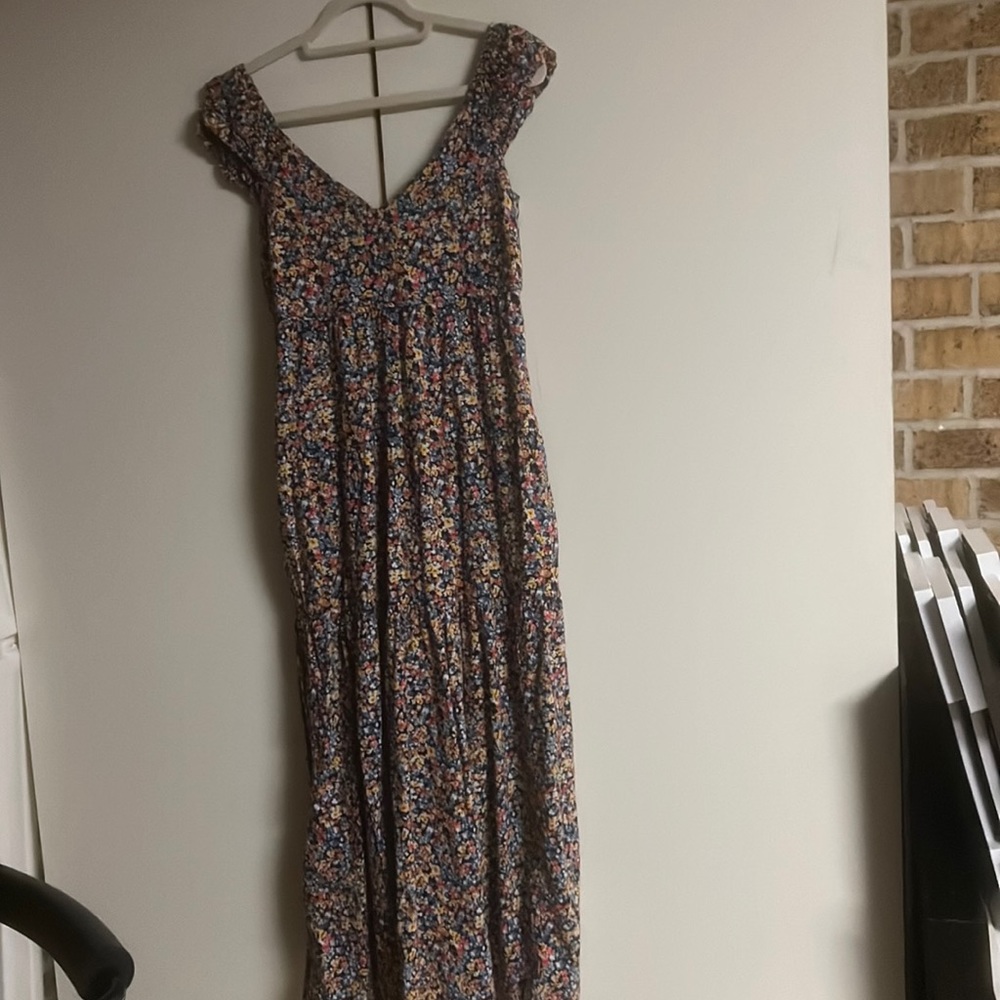 Floral maxi dress with pockets
